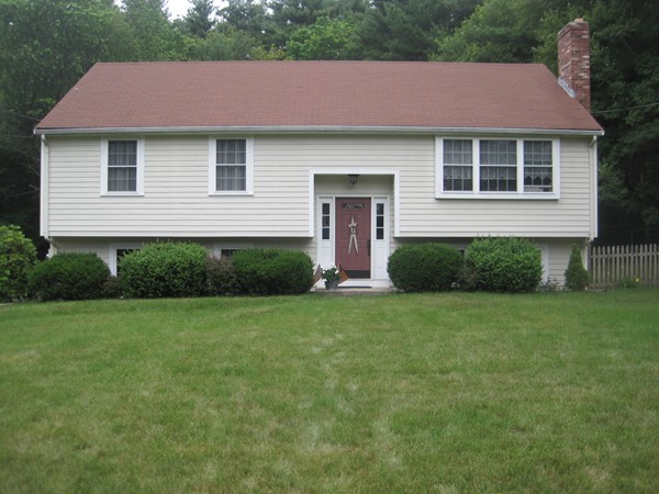 140 David Road Franklin, MA 02038 - Photo 1 of 28 Gallery Image 1