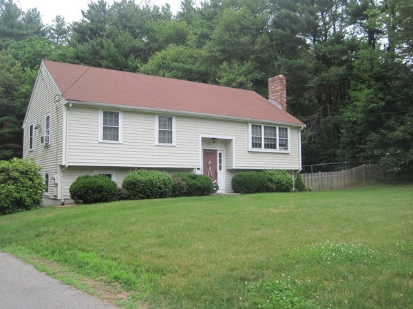 140 David Road Franklin, MA 02038 - Photo 2 of 28 Gallery Image 2