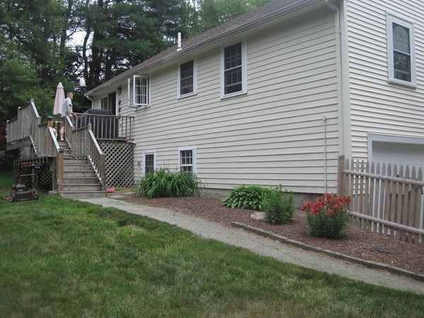 140 David Road Franklin, MA 02038 - Photo 25 of 28 Gallery Image 25