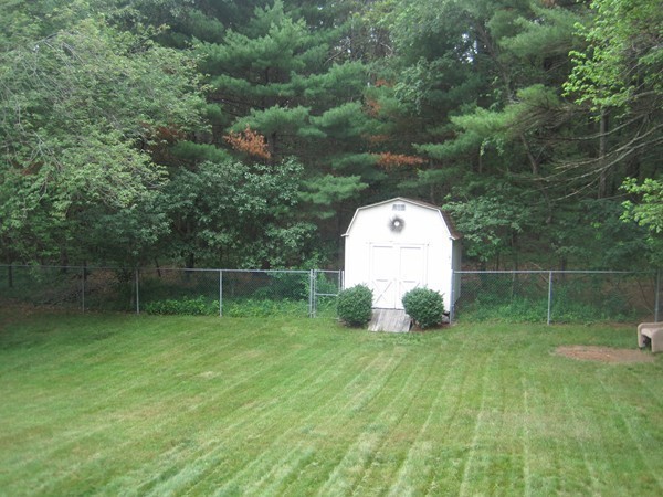140 David Road Franklin, MA 02038 - Photo 27 of 28 Gallery Image 27