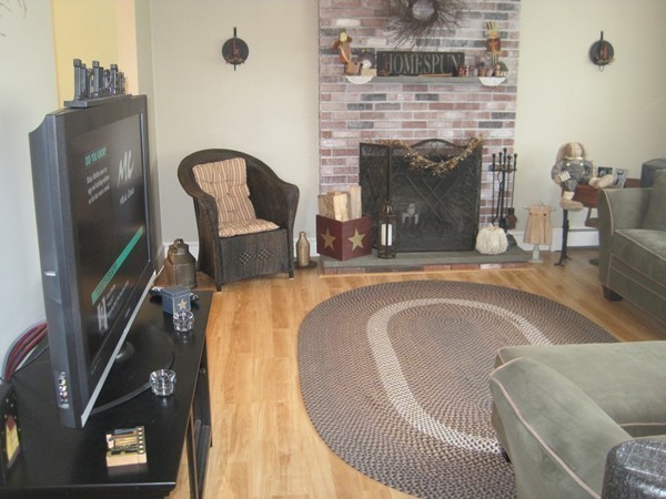 140 David Road Franklin, MA 02038 - Photo 8 of 28 Gallery Image 8