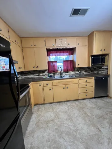 $169,900 | 537 East Ronning Avenue, Appleton, MN 56208