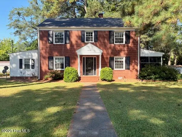 $219,900 | 1404 Carey Road, Kinston, NC 28501