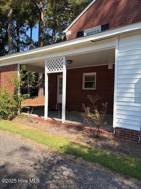 1404 Carey Road Kinston, NC 28501 - Photo 3 of 35 carport