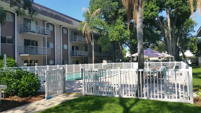 $169,900 | 4606 West Gray Street, Unit 110, Tampa, FL 33609