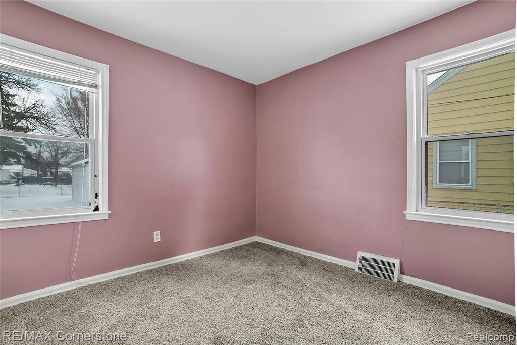 3757 Niagara Street Wayne, MI 48184 - Photo 9 of 19