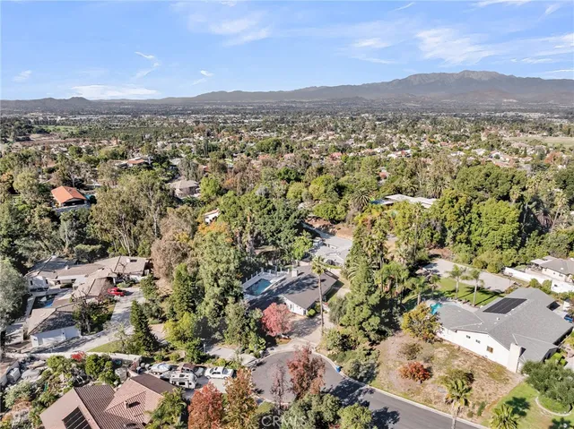 $1,249,900 | 2110 Hathaway Place, Riverside, CA 92506