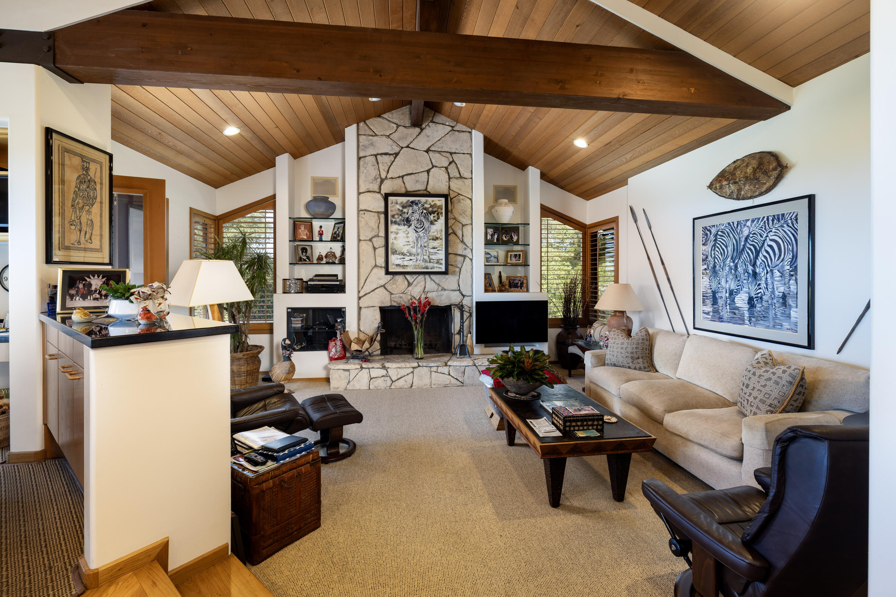 430 Santa Rosa Lane Montecito, CA 93108 - Photo 15 of 35 Family Room