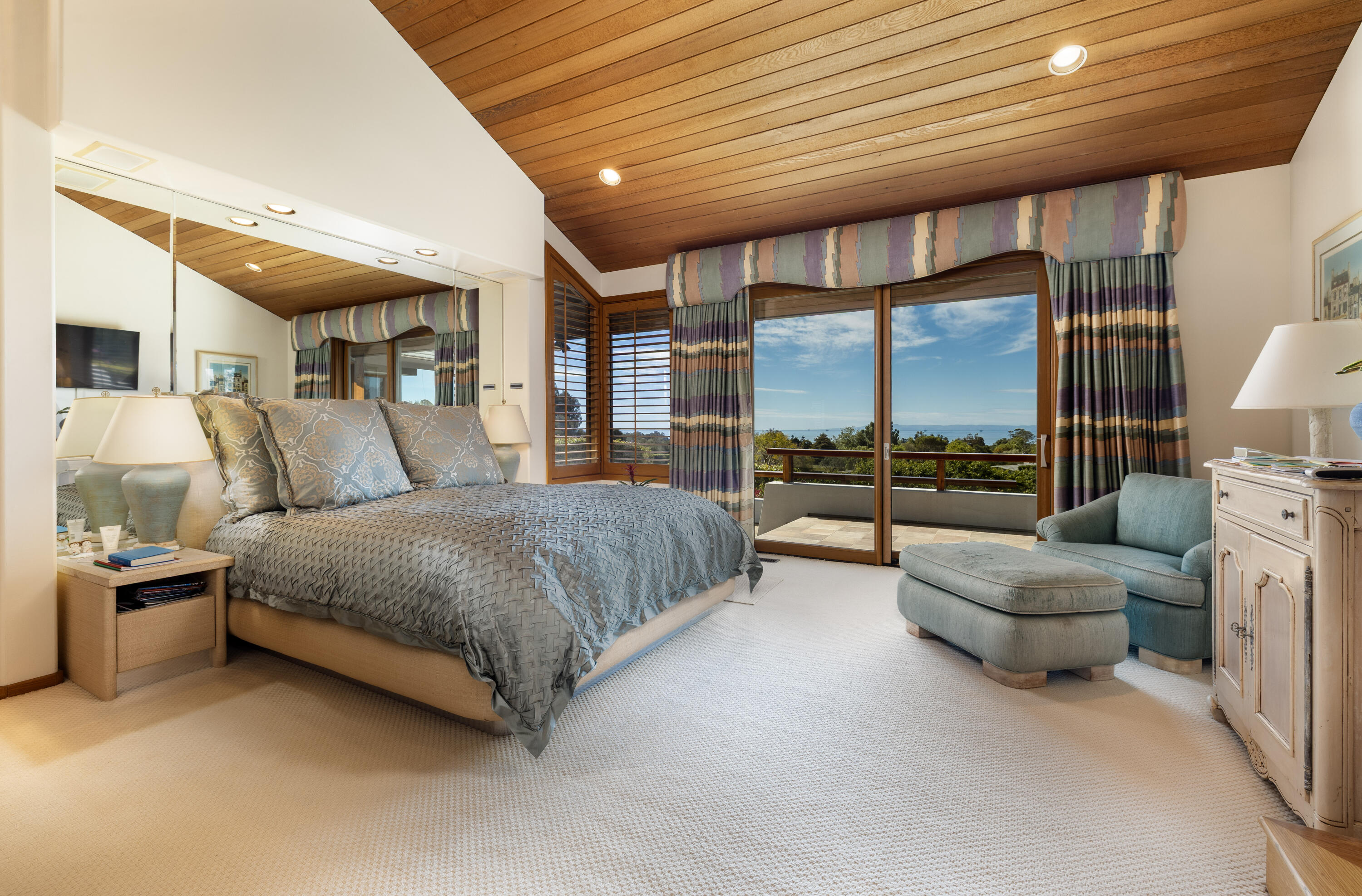 430 Santa Rosa Lane Montecito, CA 93108 - Photo 22 of 35 Primary Bedroom