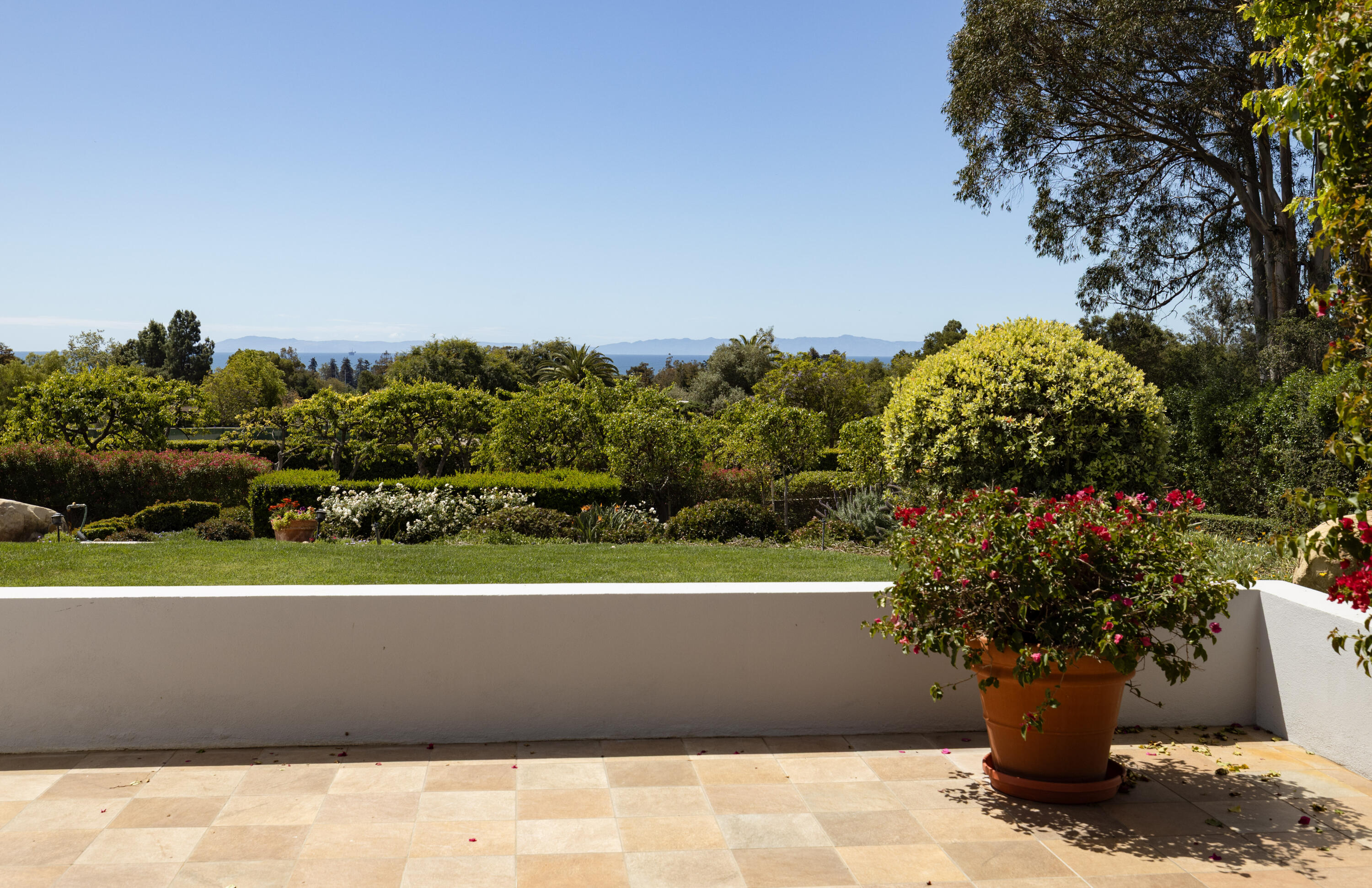 430 Santa Rosa Lane Montecito, CA 93108 - Photo 32 of 35 430 Santa Rosa_0016