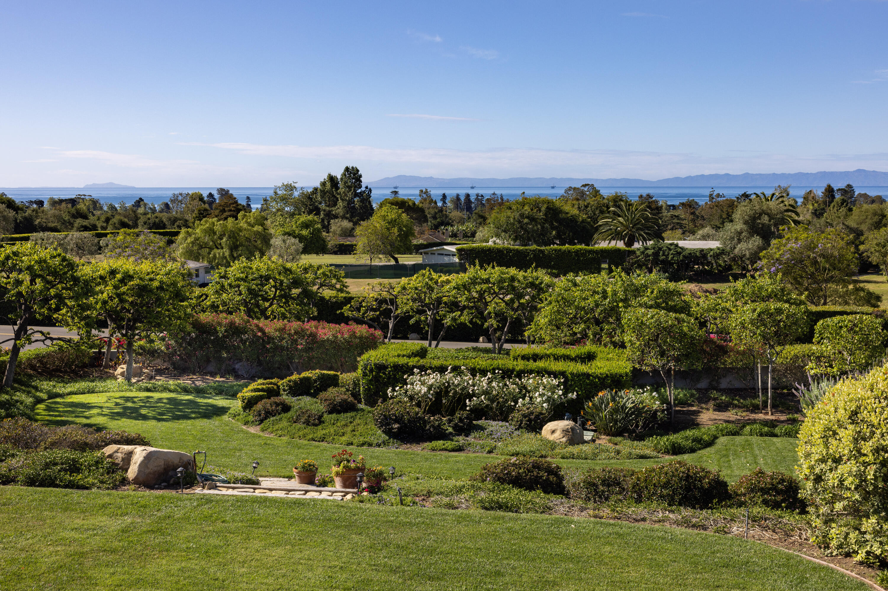 430 Santa Rosa Lane Montecito, CA 93108 - Photo 34 of 35 430 Santa Rosa Ln