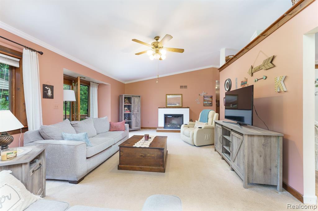 10206 Clark Road Davison, MI 48423 - Photo 14 of 47