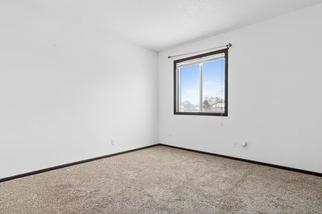 $175,000 | 5636 Brookdale Drive North, Brooklyn Park, MN 55443