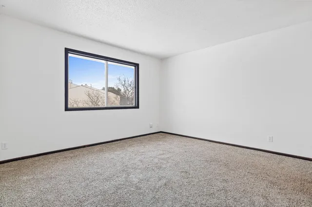 $175,000 | 5636 Brookdale Drive North, Brooklyn Park, MN 55443