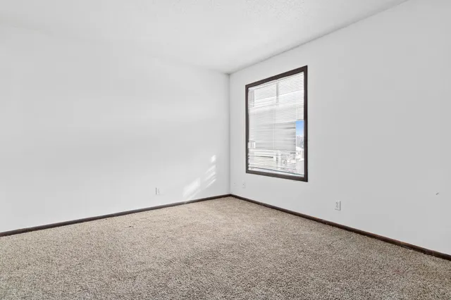 $175,000 | 5636 Brookdale Drive North, Brooklyn Park, MN 55443