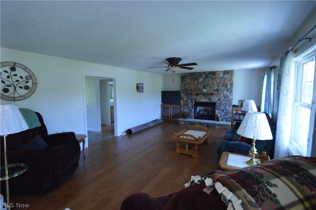 1504 Chapel Road Jefferson, OH 44047 - Photo 3 of 20 Gallery Image 3