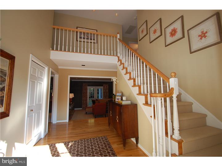 532 Oriole Road Villanova, PA 19085 - Photo 2 of 25 Foyer