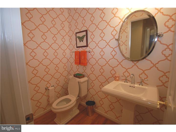 532 Oriole Road Villanova, PA 19085 - Photo 11 of 25 Bathroom