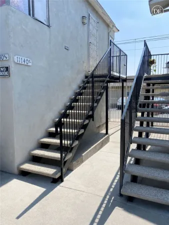 $1,598 | 11140 South Mariposa Avenue, Los Angeles, CA 90044