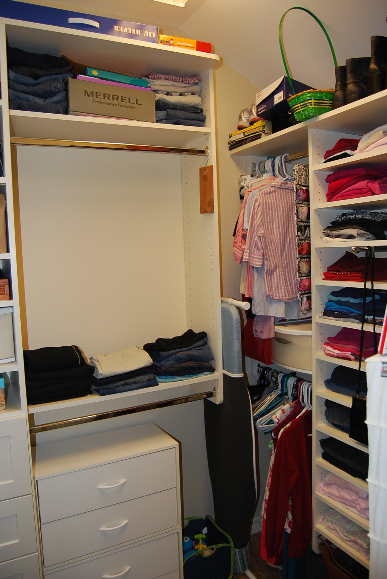 4461 Kingslynn Road Niceville, FL 32578 - Photo 19 of 38 a utility room with dryer and washer