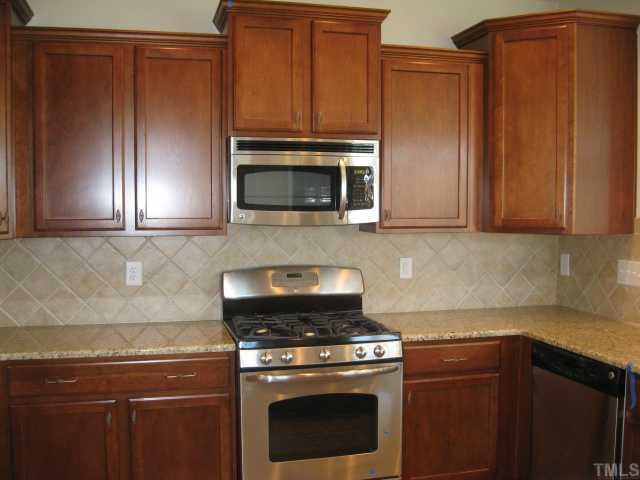 10123 Glen Autumn Road, Unit 101 Raleigh, NC 27617 - Photo 2 of 12 Gallery Image 2