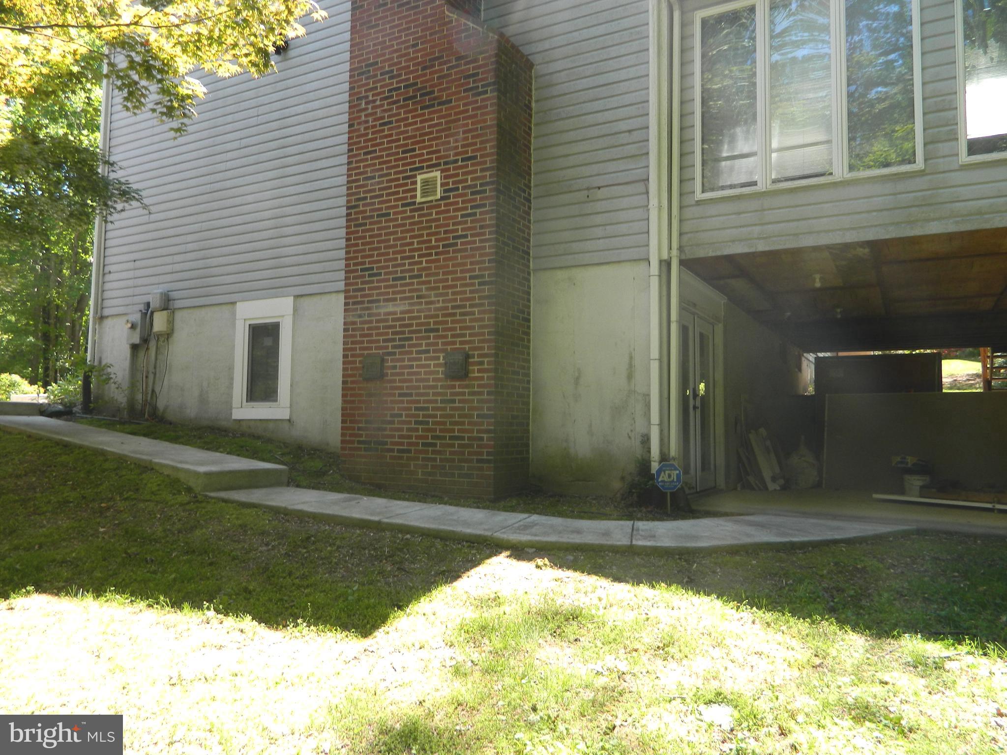 7656 Kindler Road Laurel, MD 20723 - Photo 3 of 18 Private Entrance
