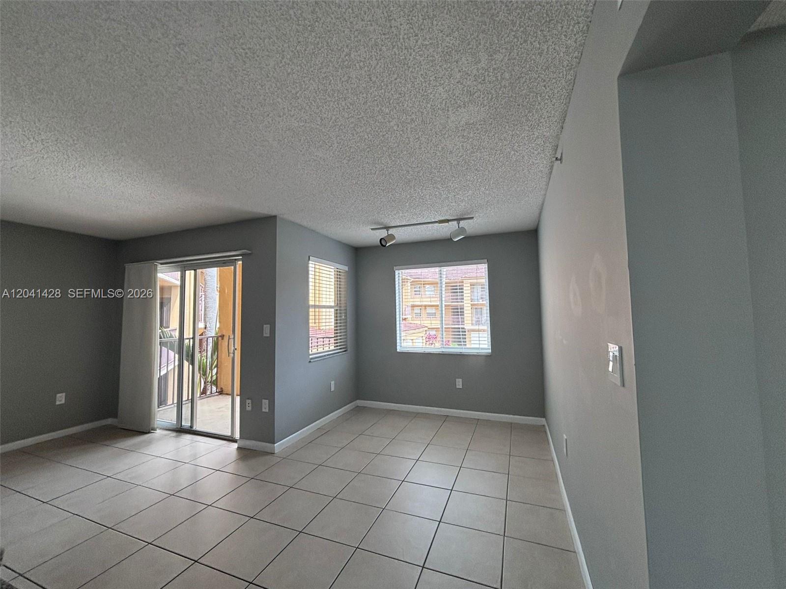 761 North Pine Island Road, Unit 203 Plantation, FL 33324 - Photo 5 of 38
