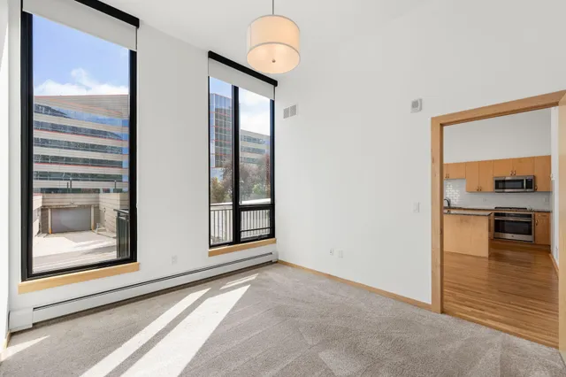 $2,395 | 1240 South 2nd Street, Unit 119, Minneapolis, MN 55415