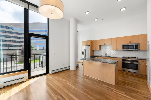 $2,395 | 1240 South 2nd Street, Unit 119, Minneapolis, MN 55415