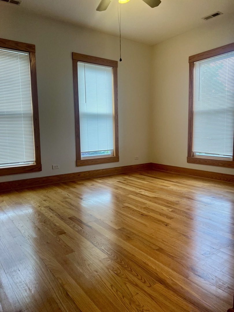 151 Barrypoint Road, Unit A Riverside, IL 60546 - Photo 7 of 7