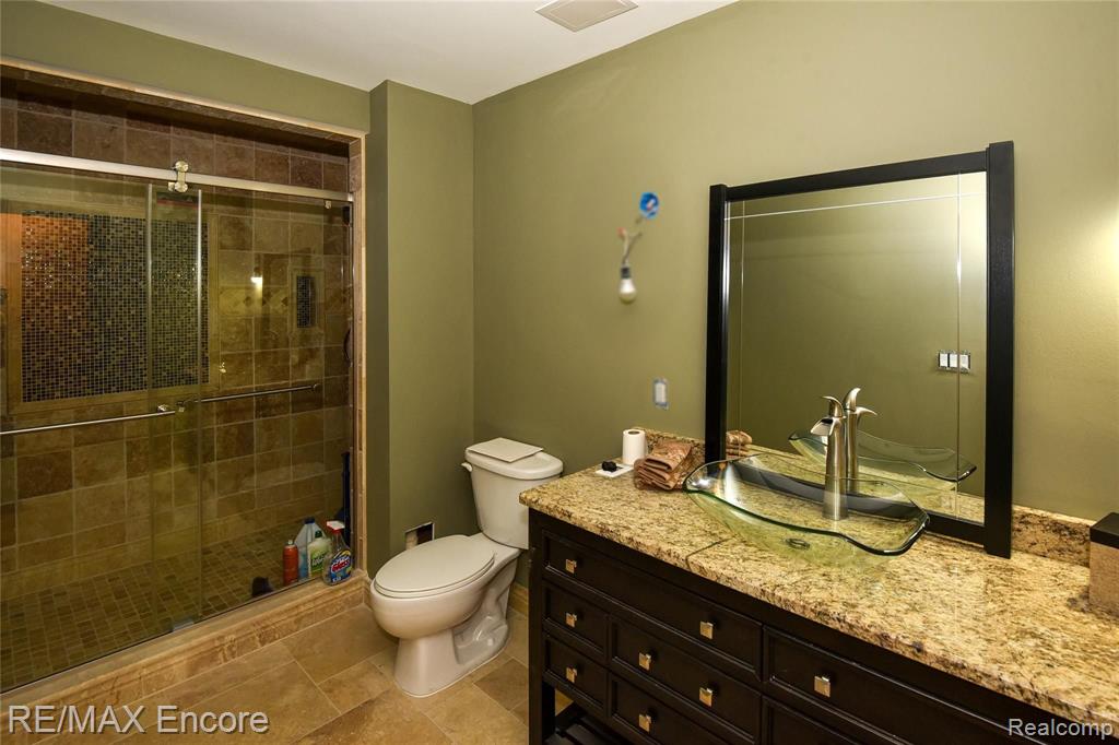 6576 Ridgeview Drive Clarkston, MI 48346 - Photo 44 of 75