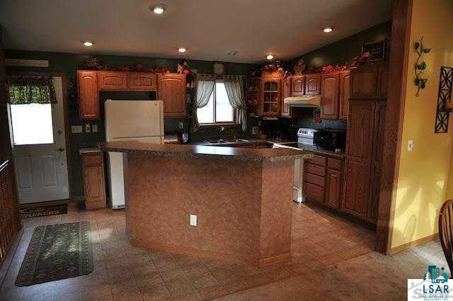 66040 Colby Road Ashland, WI 54806 - Photo 3 of 18 Gallery Image 3