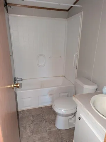 $147,200 | 7529 Beach Drive, Odessa, MO 64076