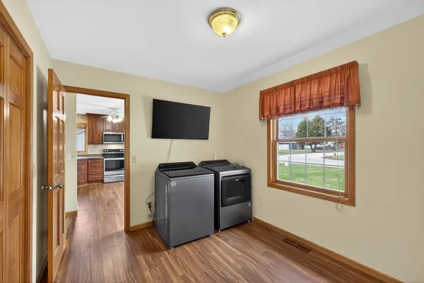 $349,900 | 706 12th Street East, Wabasha, MN 55981