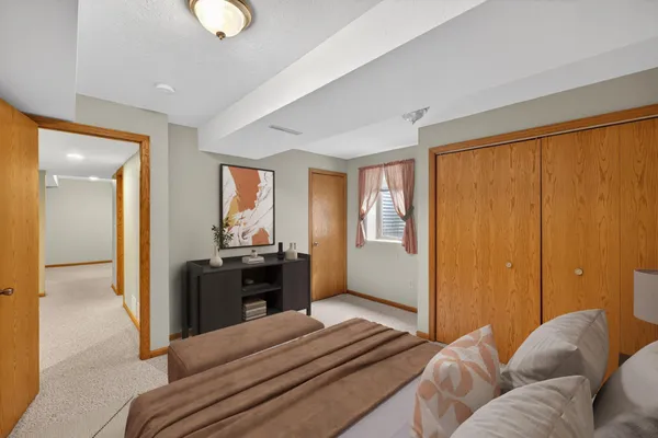 $349,900 | 706 12th Street East, Wabasha, MN 55981