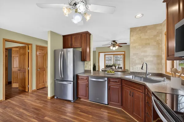 $349,900 | 706 12th Street East, Wabasha, MN 55981