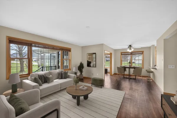 $349,900 | 706 12th Street East, Wabasha, MN 55981