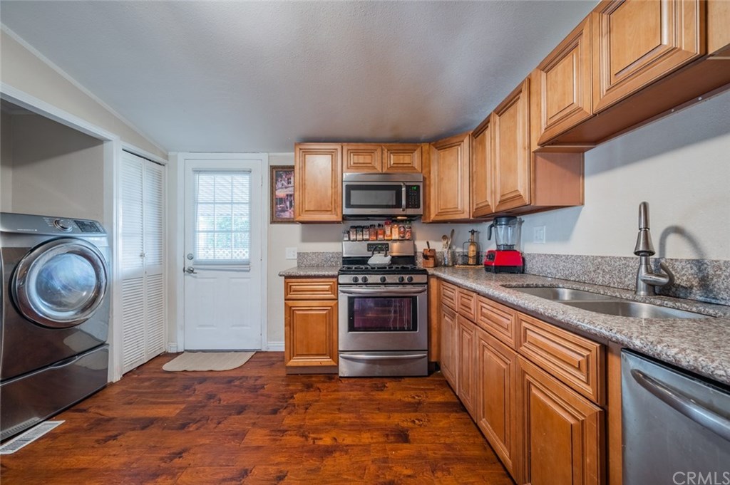 15181 Van Buren Riverside Ca, Unit 93 Riverside, CA 92504 - Photo 7 of 28