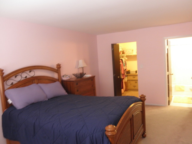 725 West Huntington Commons Road, Unit 105 Mount Prospect, IL 60056 - Photo 13 of 22