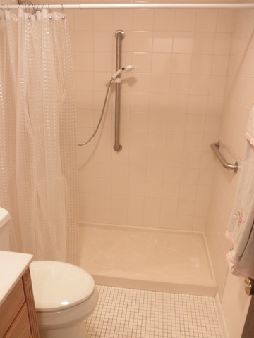 725 West Huntington Commons Road, Unit 105 Mount Prospect, IL 60056 - Photo 20 of 22