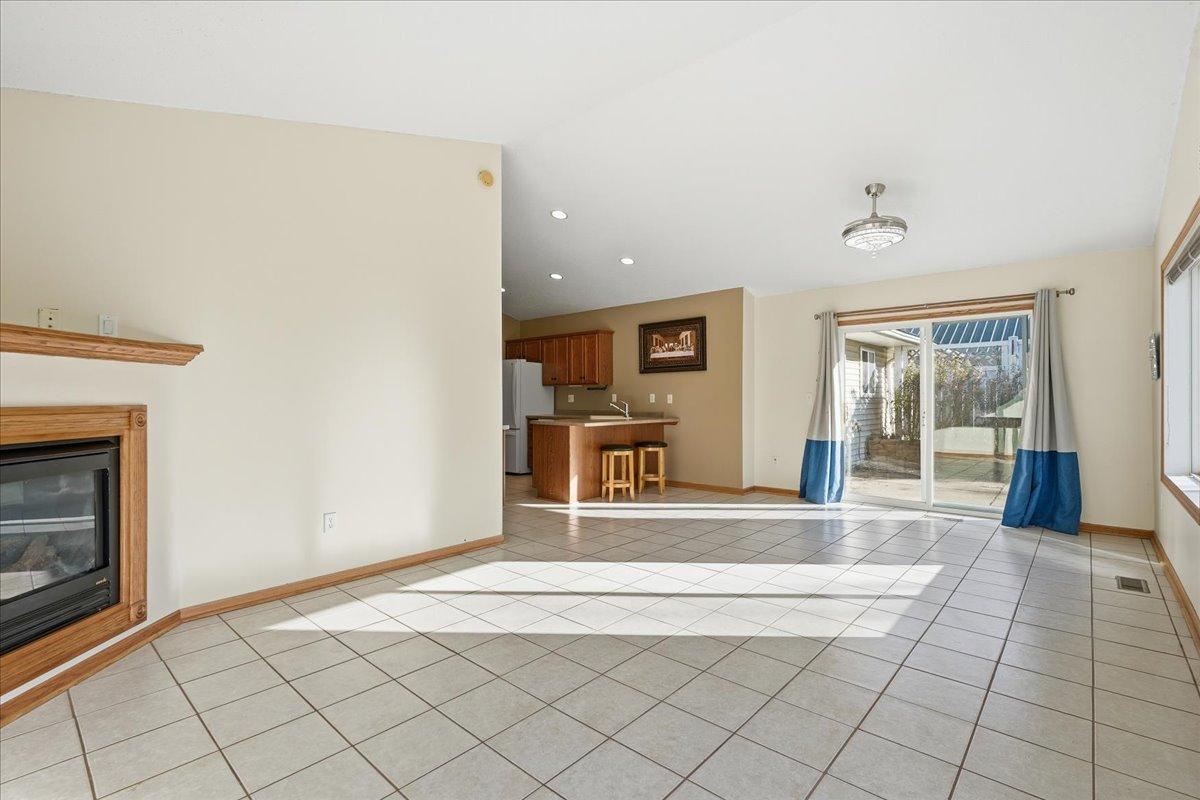 W1131 Whitetail Run Spring Valley, WI 54767 - Photo 4 of 18 Gallery Image 4