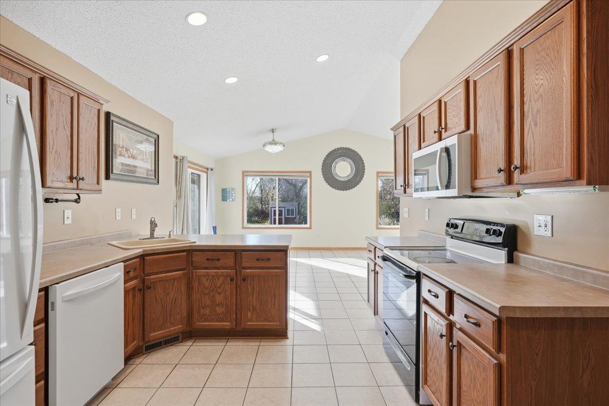 W1131 Whitetail Run Spring Valley, WI 54767 - Photo 7 of 18 Gallery Image 7