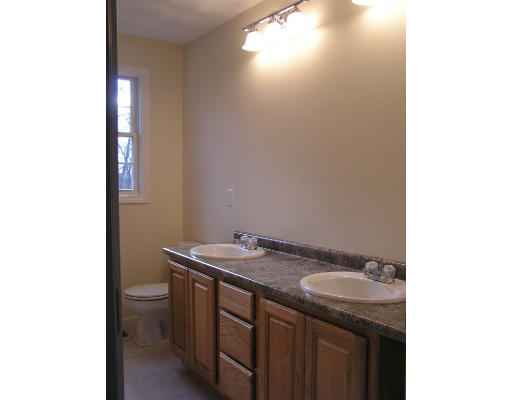 27 Fox Hill Road Billerica, MA 01821 - Photo 10 of 12 Gallery Image 10