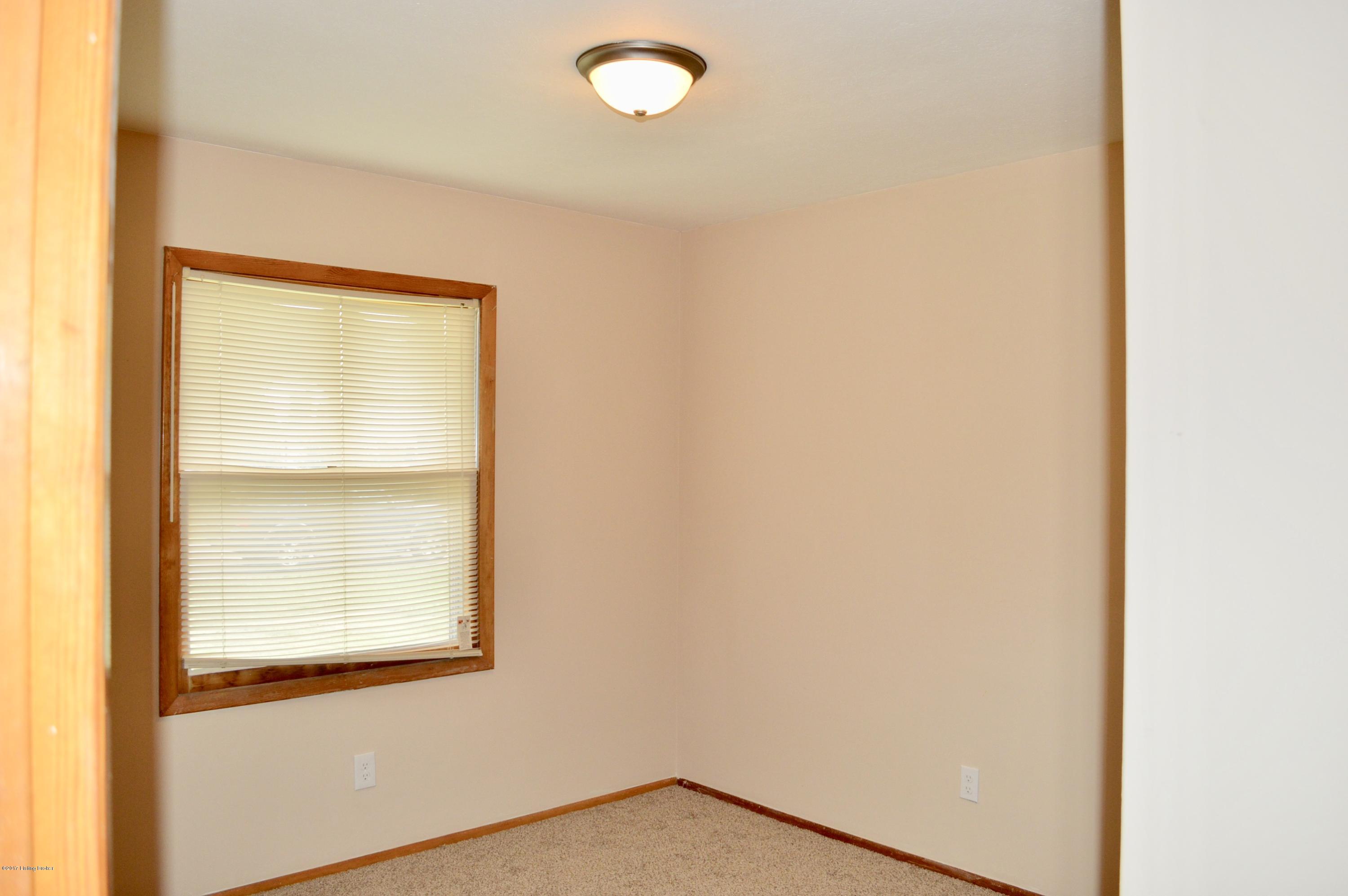 6809 Barbrook Road Louisville, KY 40258 - Photo 14 of 19 fullsizeoutput_12ac