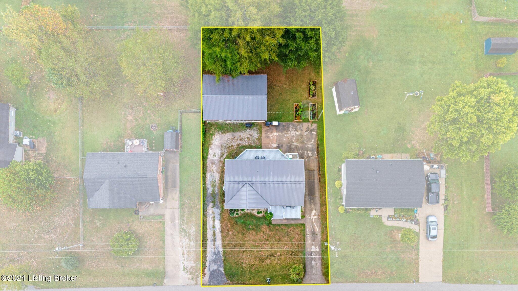 1570 Martin Road Carrollton, KY 41008 - Photo 26 of 29 3-web-or-mls-DJI_20240923173454_0686_D