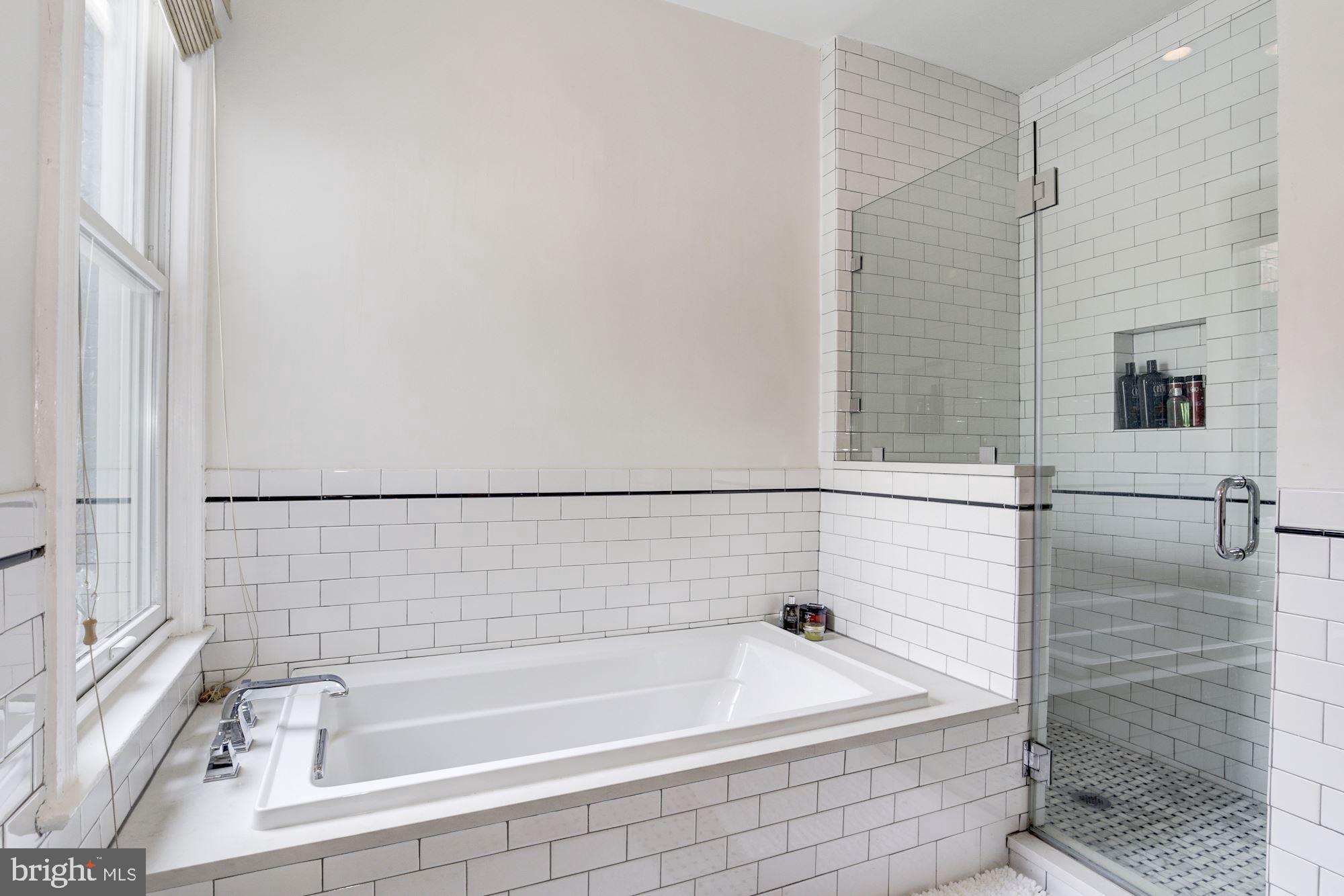14 R Street Northeast Washington, DC 20002 - Photo 12 of 20 Master Bathroom