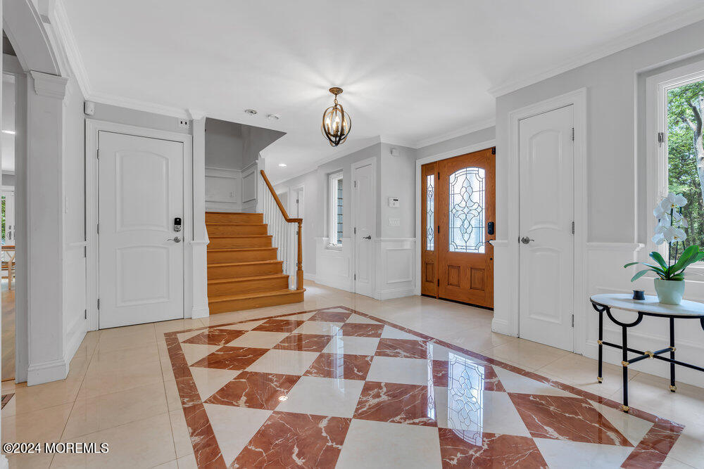 7 Shadow Ridge Court Holmdel, NJ 07733 - Photo 8 of 42 dsc07382_932