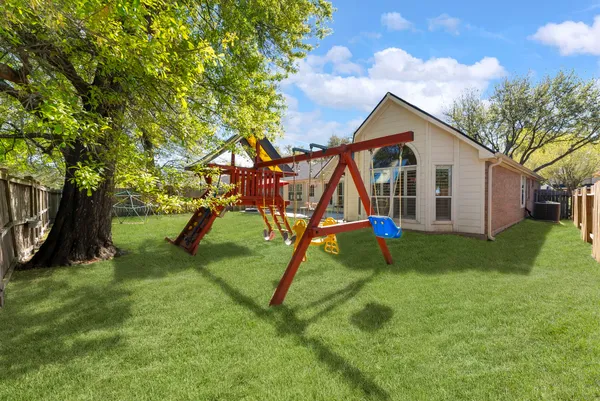 $330,000 | 31238 Quail Oak Park Lane, Spring, TX 77386