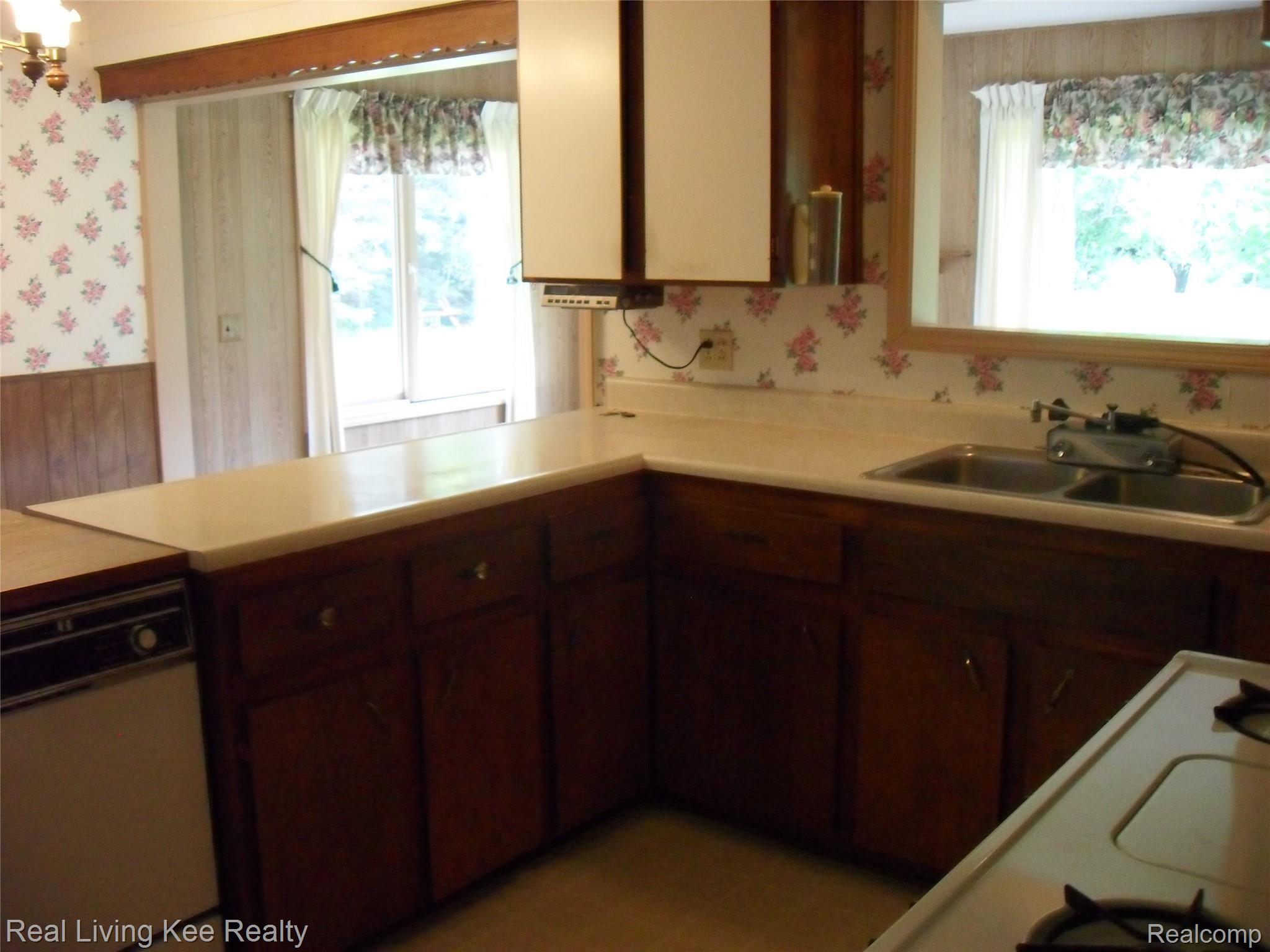 7205 Sheridan Line Road Lexington, MI 48450 - Photo 18 of 27 SDC13278.JPG