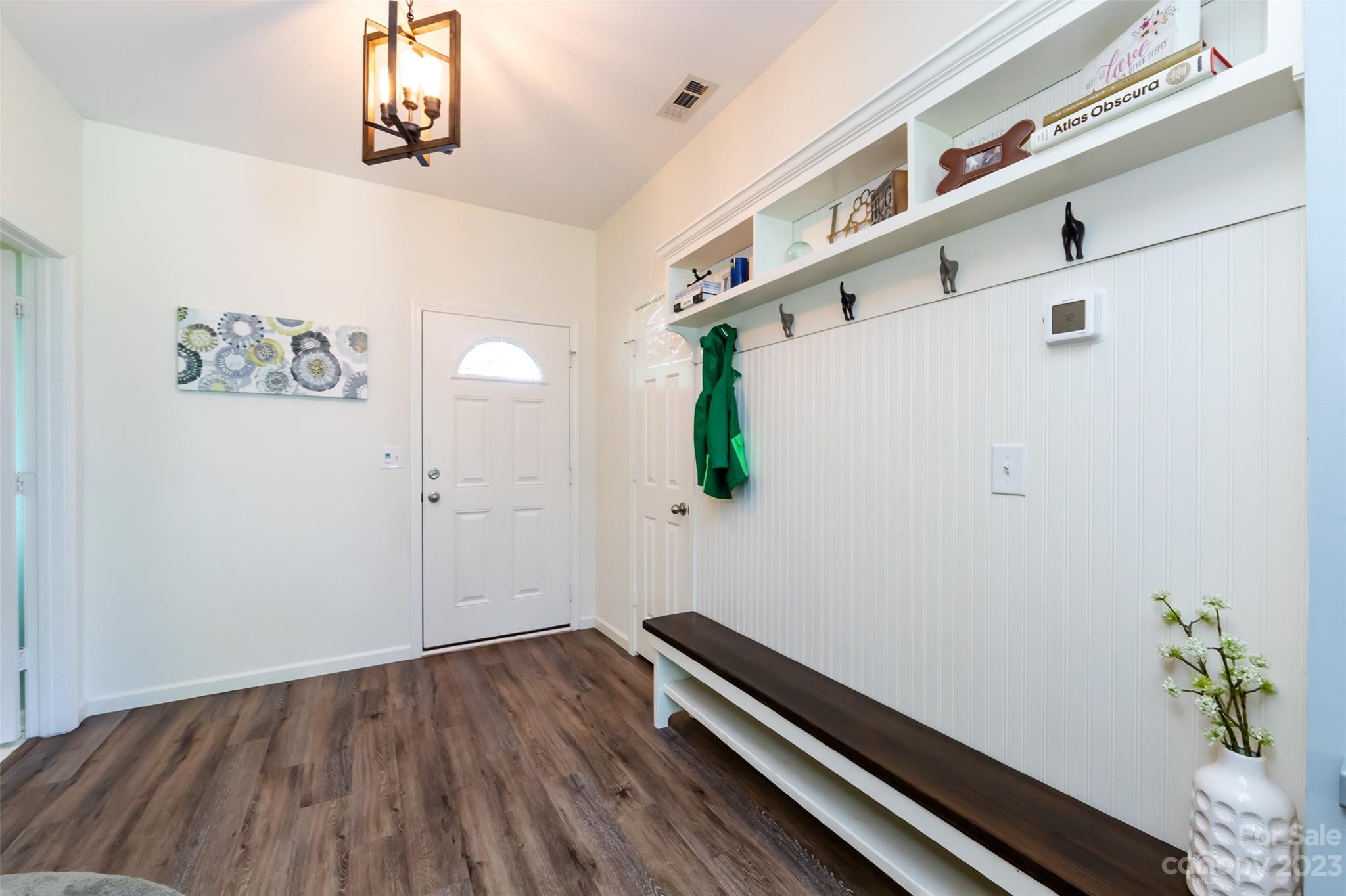 9317 Seamill Road Charlotte, NC 28278 - Photo 4 of 45 Gallery Image 4